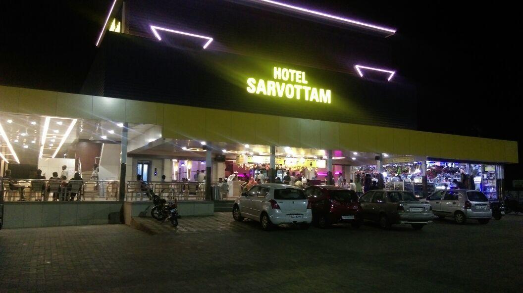 Hotel Sarvottam Hālol Exterior photo