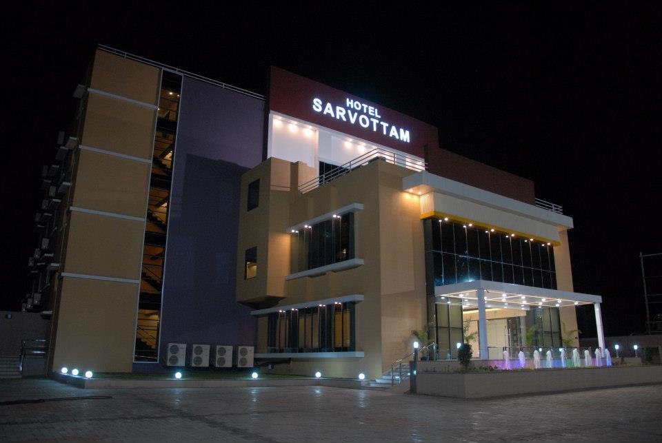 Hotel Sarvottam Hālol Exterior photo